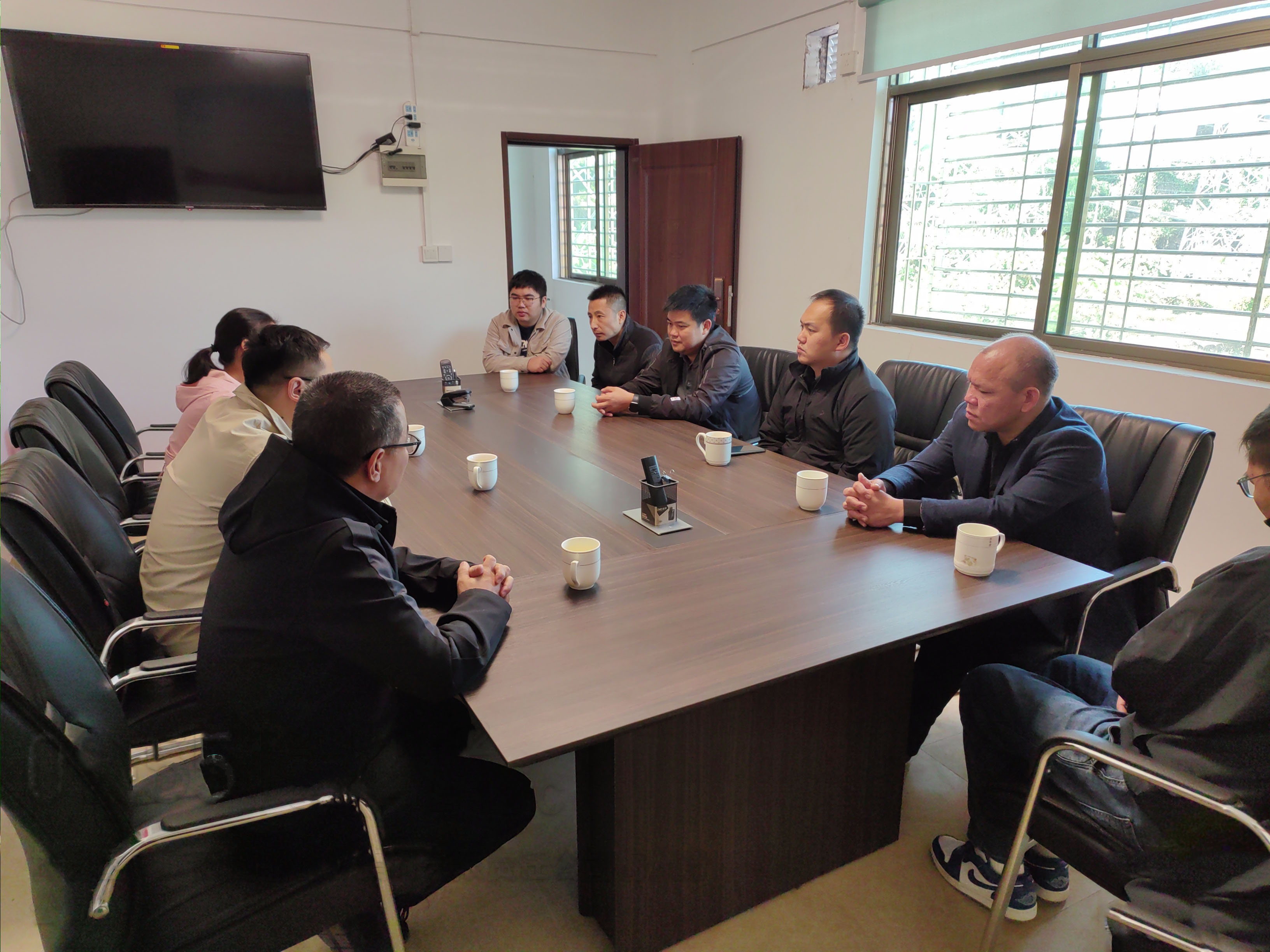 梅州市平远县热柘镇政府到东升国际官网集团梅州分公司开展工作交流